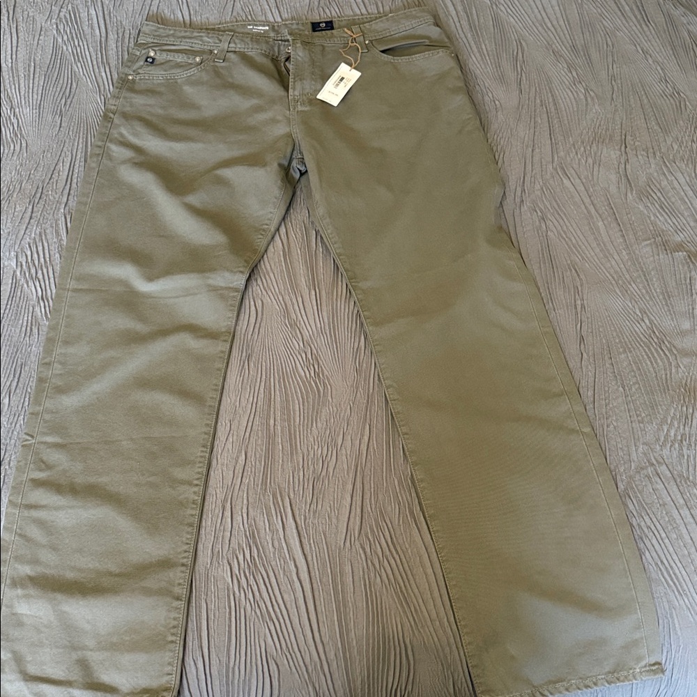AG Adriano Goldschmied Men's Relaxed Jeans in Olive green
